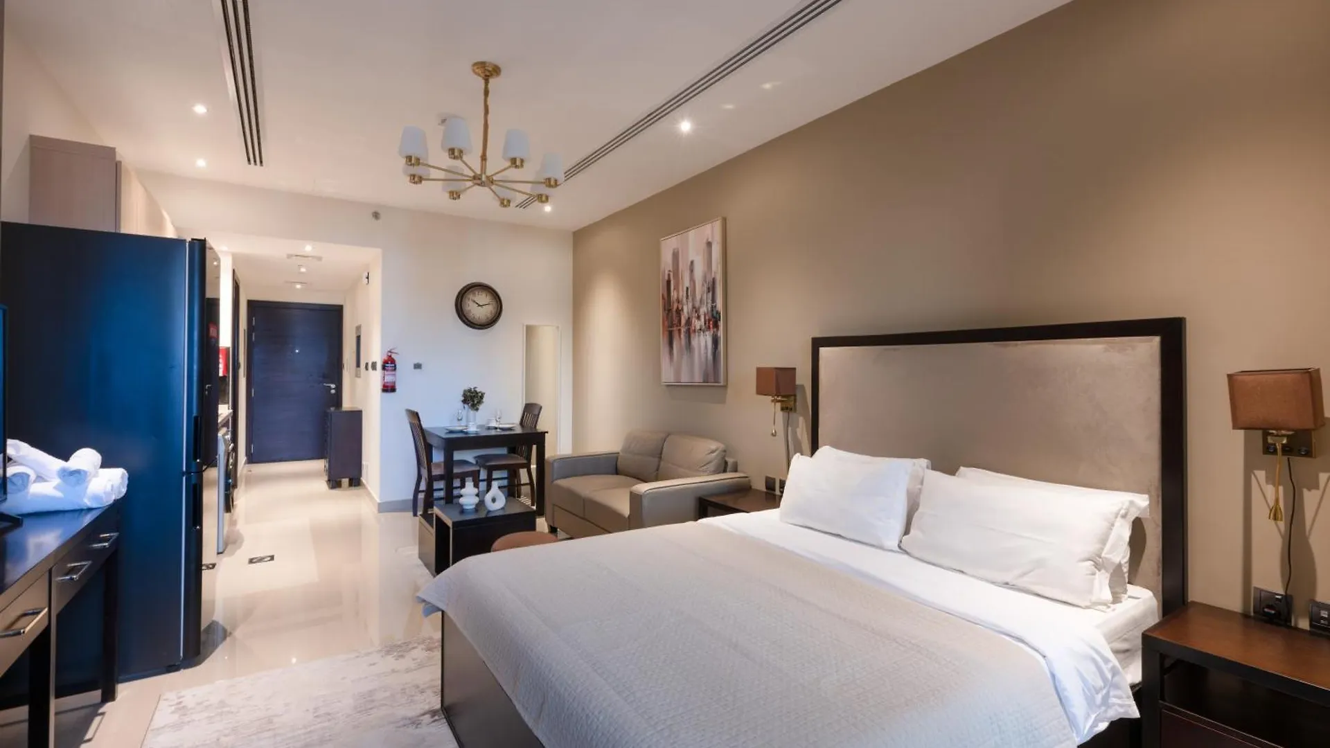 Luxurious Studio In Elite With Burj Khalifa View Dubai