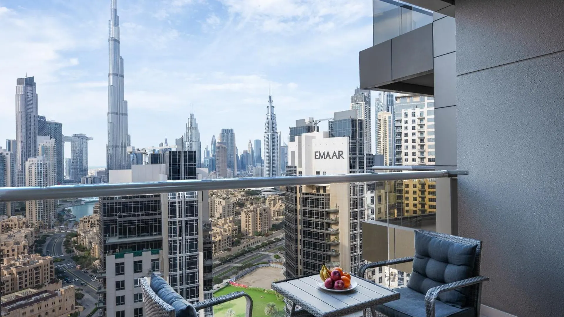 Luxurious Studio In Elite With Burj Khalifa View Dubai